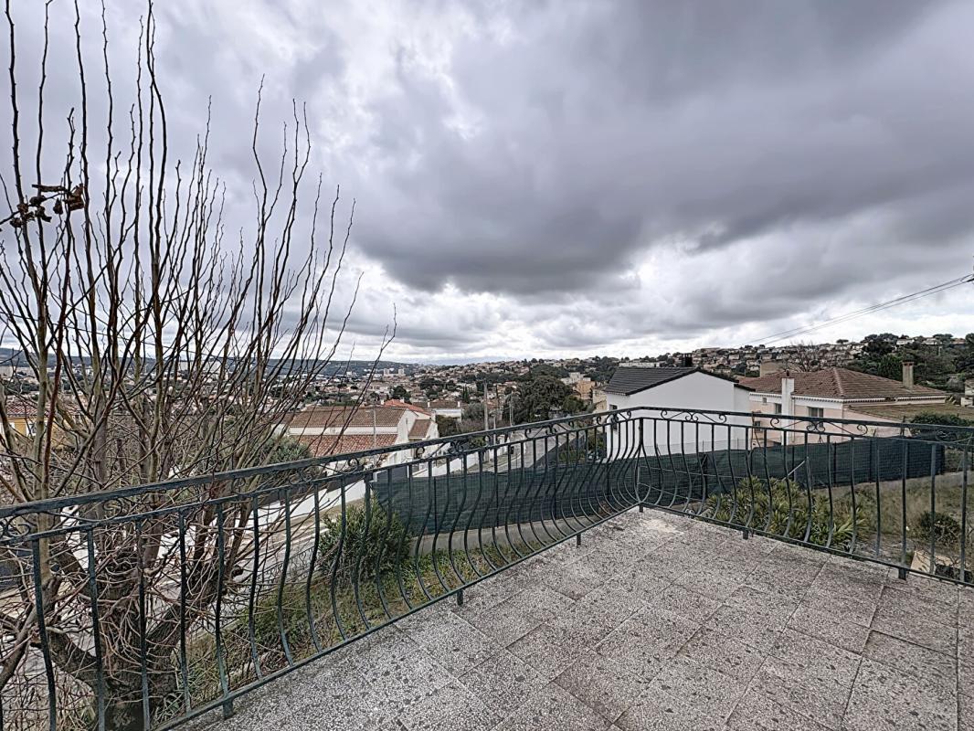 LES PENNES-MIRABEAU Maison les pennes mirabeau (possibilité 2 appartements ) 5