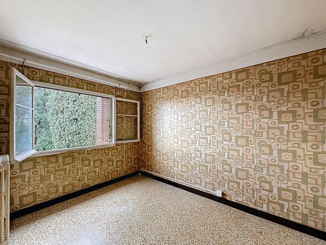 LES PENNES-MIRABEAU Maison les pennes mirabeau (possibilité 2 appartements ) 7