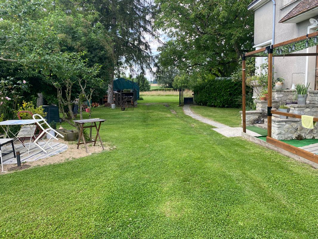 MARTIZAY Maison  6 pièce(s) 110 m² 6