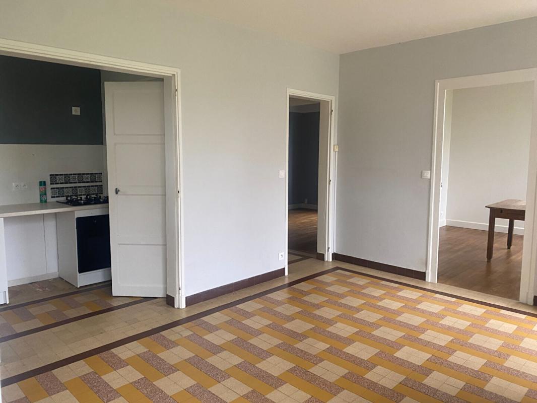 MARTIZAY Maison  6 pièce(s) 110 m² 8