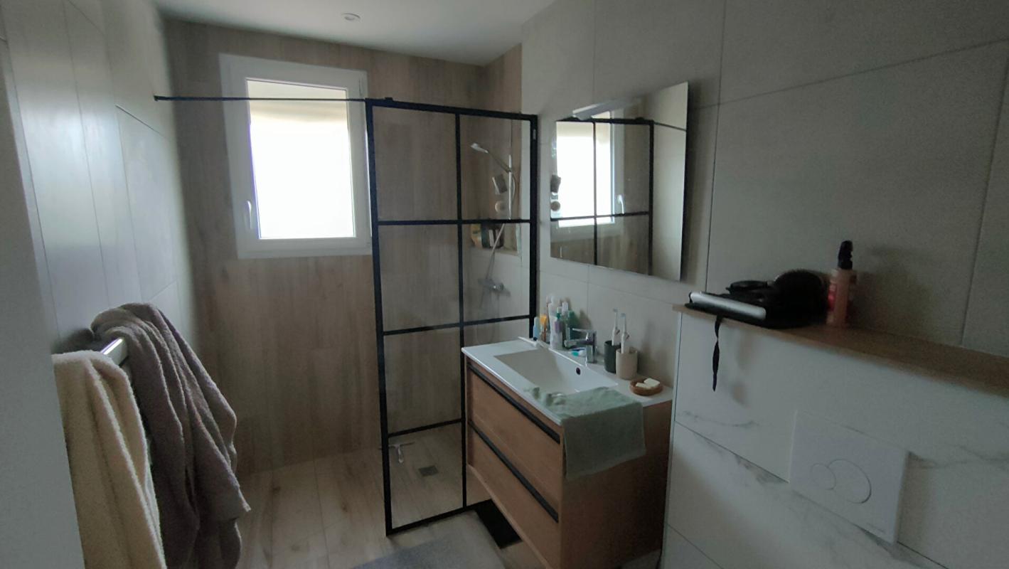 BAZOGES-EN-PAILLERS Maison Bazoges en Paillers 4 pièces 80 m2 6