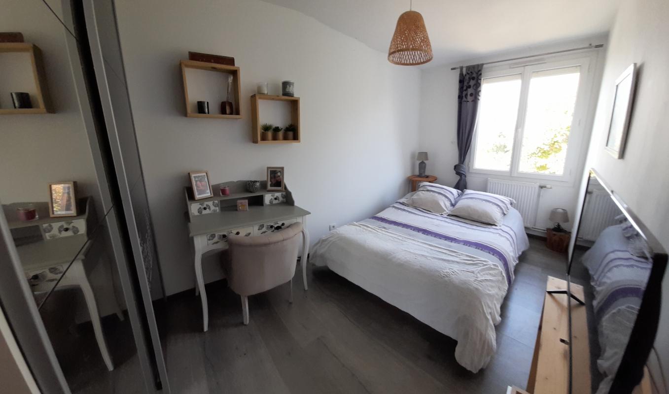 SAINT-PERE-SUR-LOIRE Maison Saint Pere Sur Loire 5 pièce(s) 100 m2 8