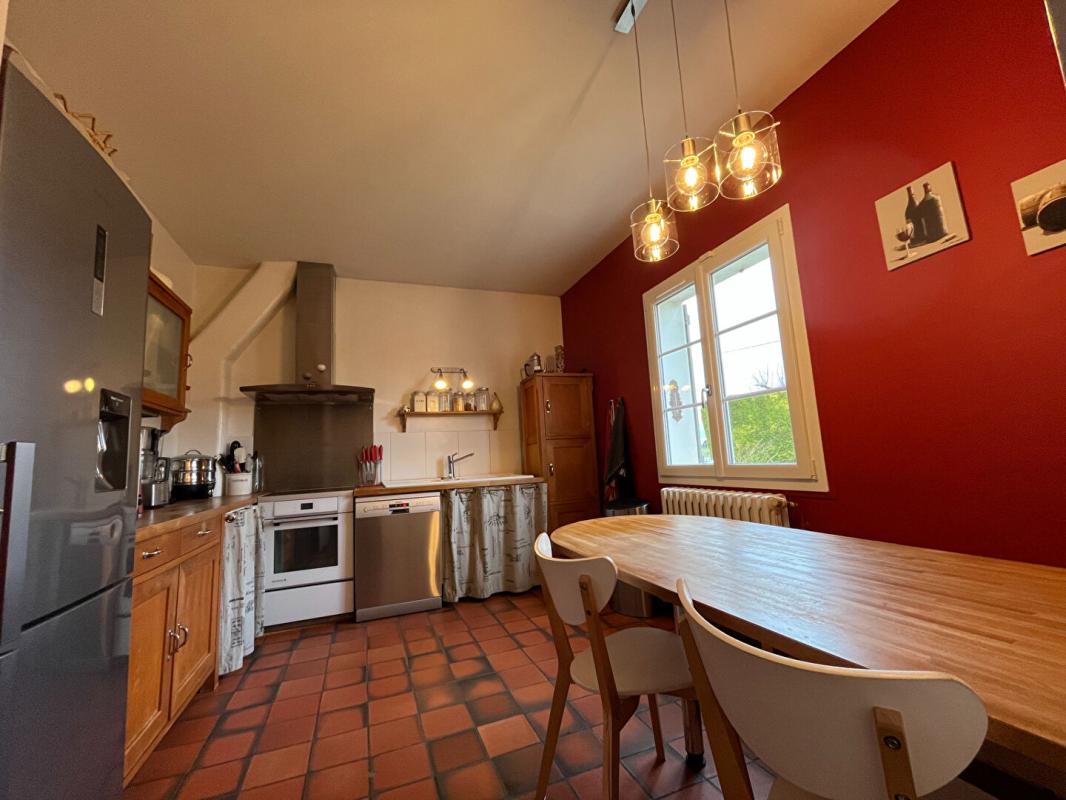 CREPY-EN-VALOIS CREPY EN VALOIS - MAISON 5 CHAMBRES 198 m², Rue d'Hazemont 3