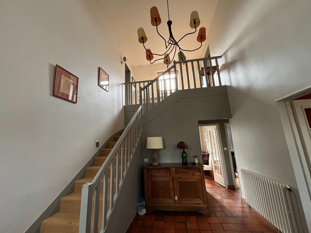 CREPY-EN-VALOIS CREPY EN VALOIS - MAISON 5 CHAMBRES 198 m², Rue d'Hazemont 6