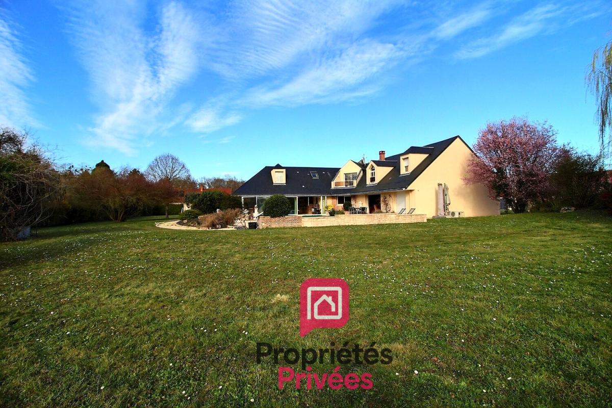 VILLEMANDEUR A seulement 1h de PARIS - PROPRIETE CONTEMPORAINE D'EXCEPTION de 350 m2 - PISCINE chauffée - JACUZZI - PARC ARBORE d'environ 4200  m2 - Classe énergétique A ! 14