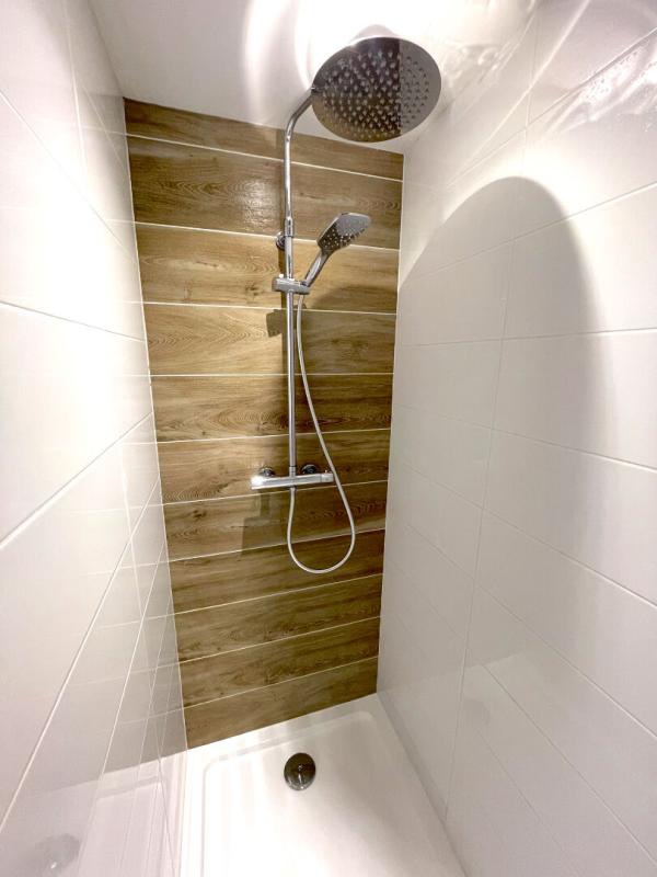 POITIERS Opportunité d'investissement ? Immeuble (sans copropriété et vendu meublé ) 2 logements Poitiers Centre forte rentabilité 15