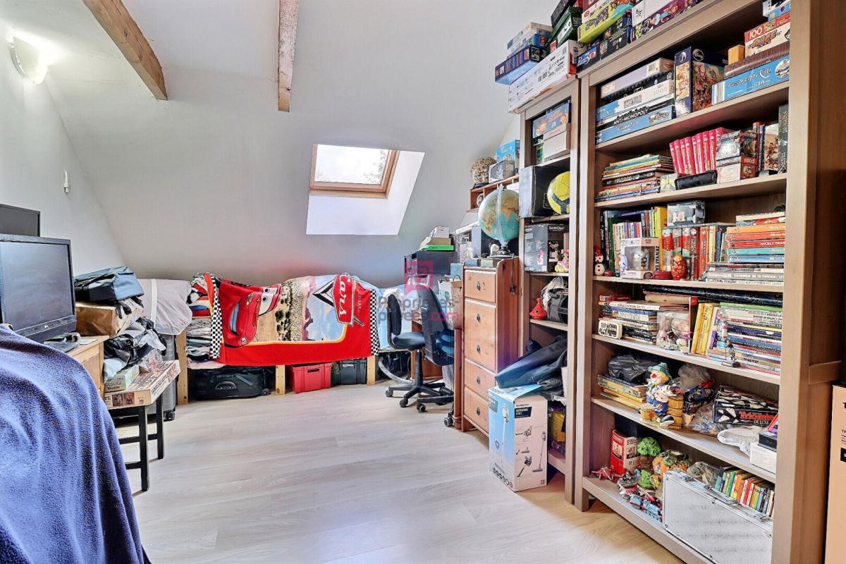 BALLANCOURT-SUR-ESSONNE Maison Ballancourt-Sur-Essonne 6 pièces 124 m² 11