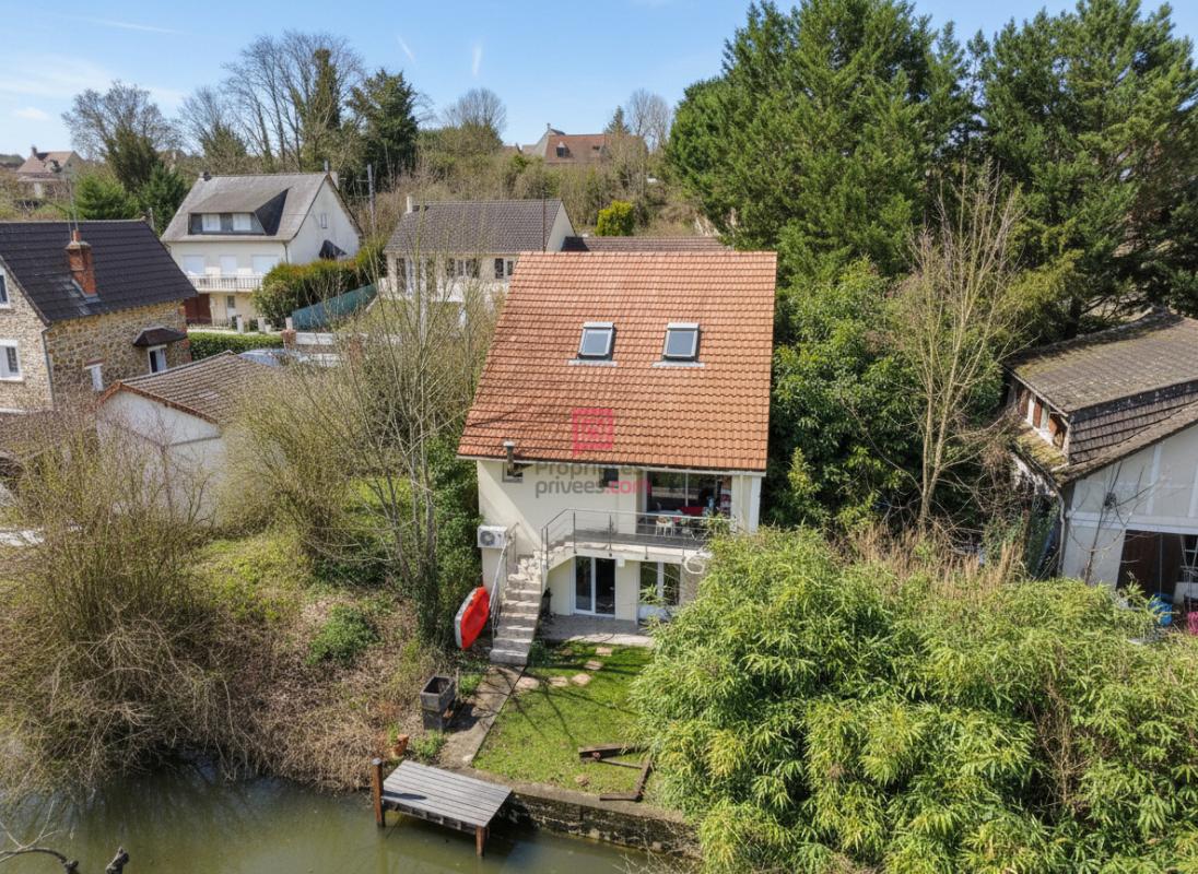 BALLANCOURT-SUR-ESSONNE Maison Ballancourt-Sur-Essonne 6 pièces 124 m² 2