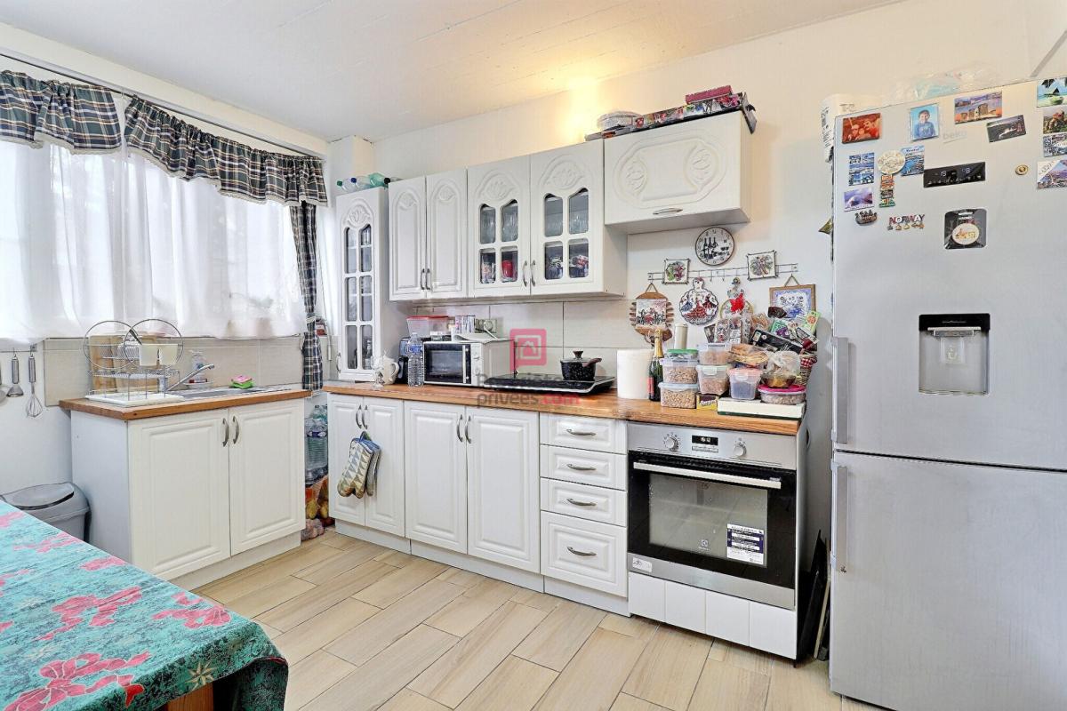 BALLANCOURT-SUR-ESSONNE Maison Ballancourt-Sur-Essonne 6 pièces 124 m² 8