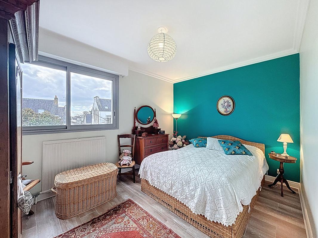 VANNES Vannes Albert 1er T4 lumineux de 108 m² avec balcon, 2 parkings et caves. A pied du Port 14