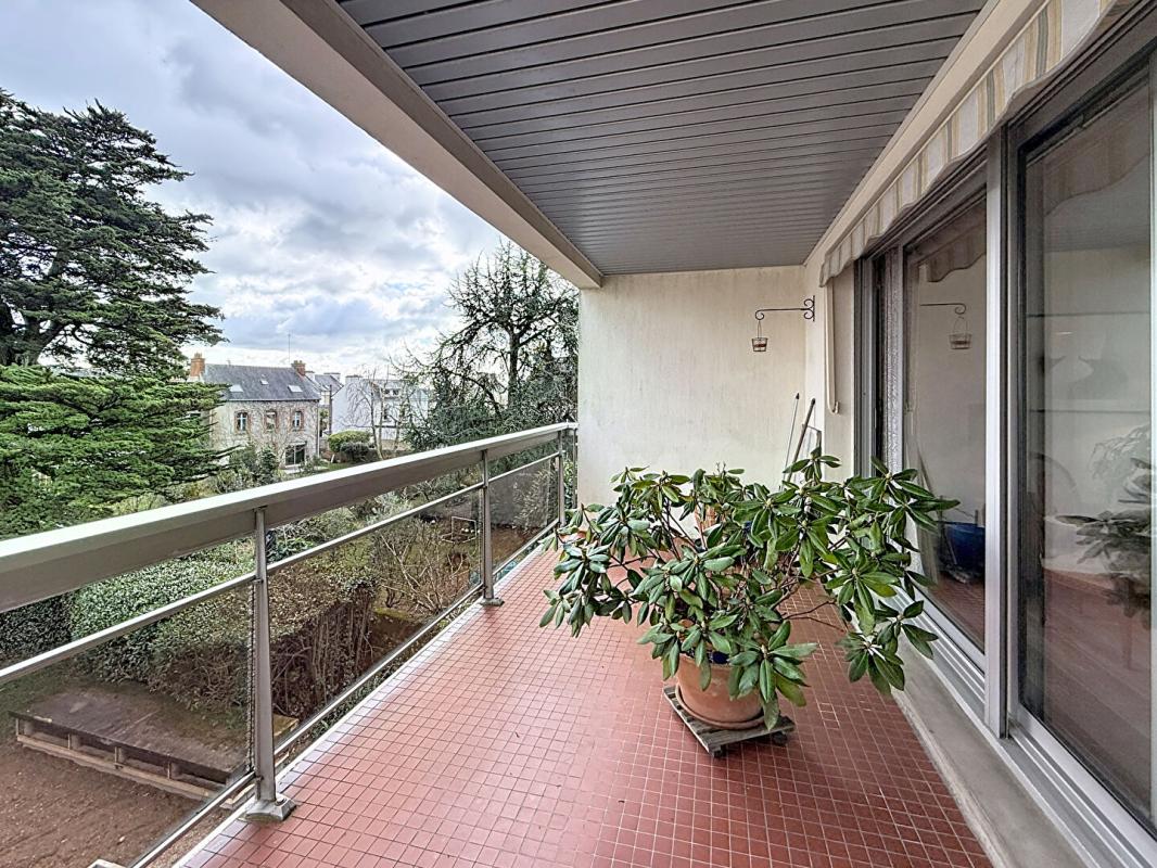 VANNES Vannes Albert 1er T4 lumineux de 108 m² avec balcon, 2 parkings et caves. A pied du Port 6