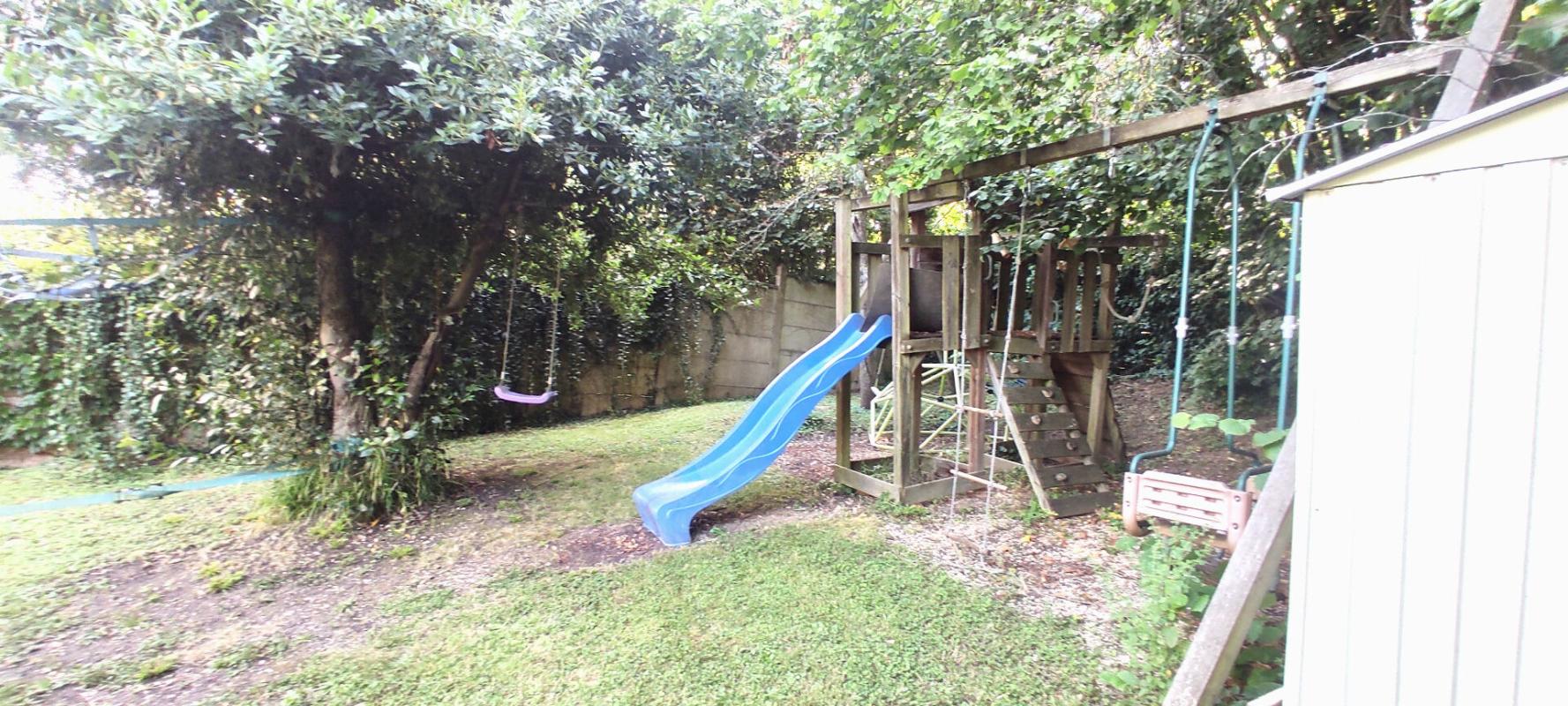 VARENNES-JARCY Maison de 100M²  au sol Varennes-Jarcy 15