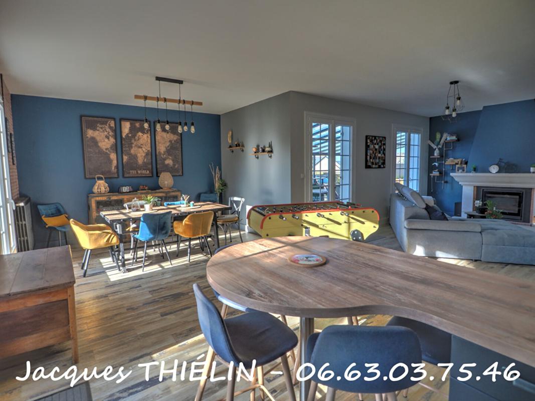 LONGUE-JUMELLES Maison familiale en hyper centre-ville de Longué 6