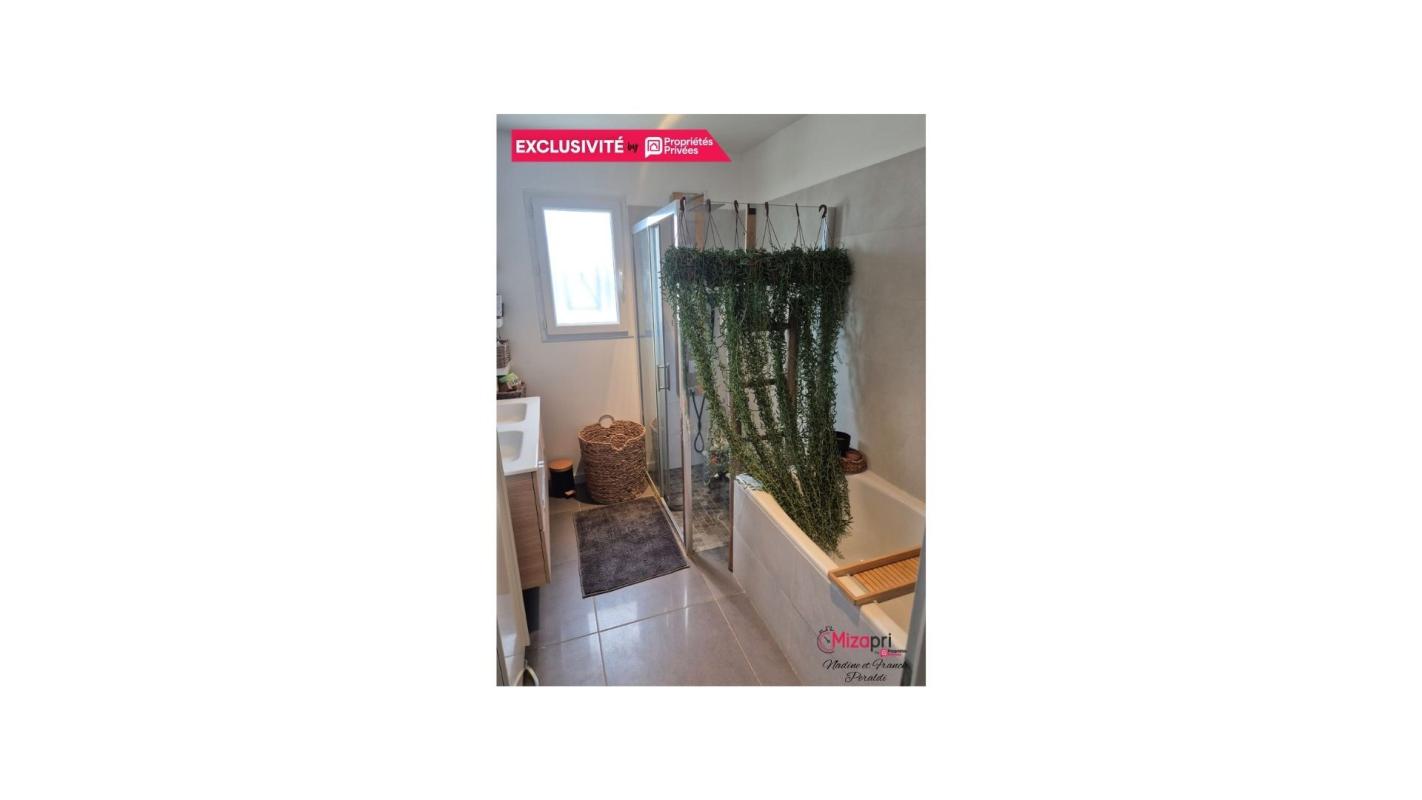 NIMES Villa Nimes 4 pièce(s) 103 m2 5