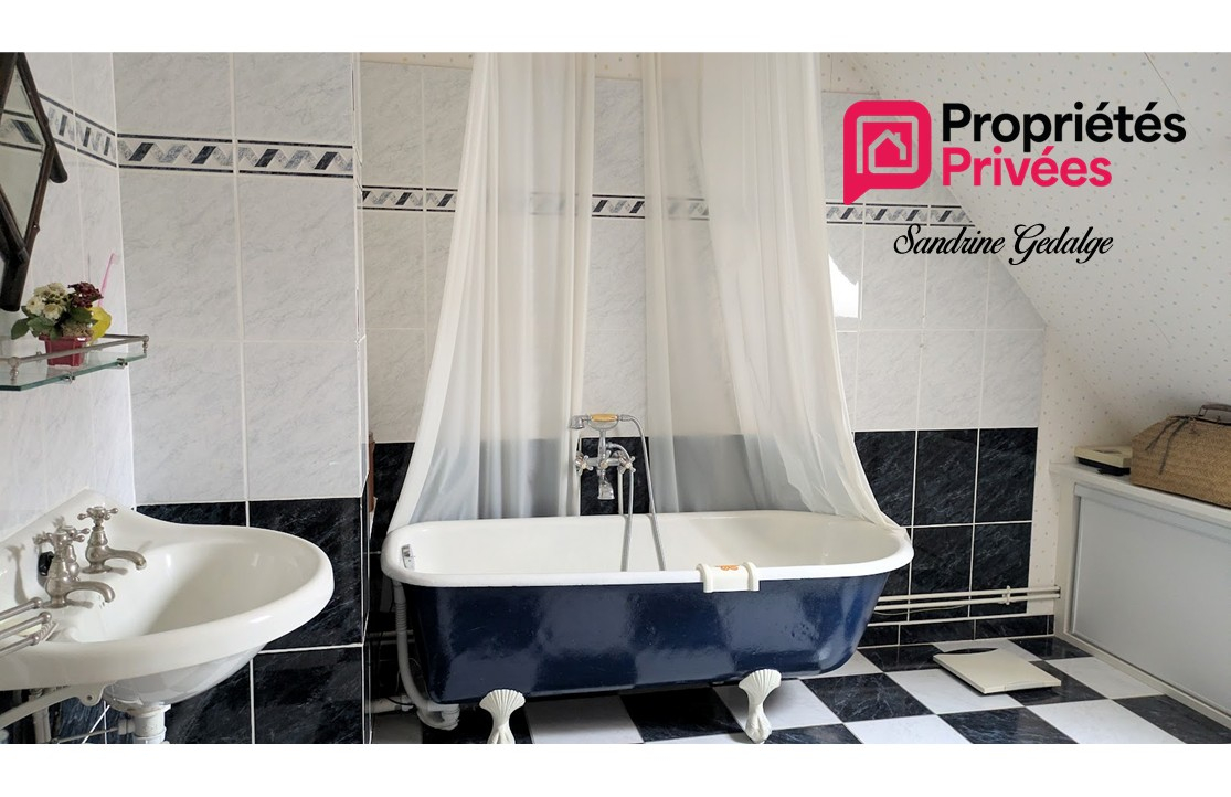 BEAUVAIS Maison Beauvais 9 pièce(s) 195 m2 16