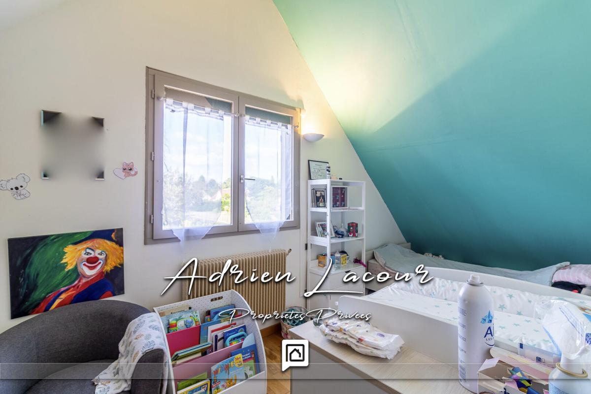 ROMORANTIN-LANTHENAY Maison Romorantin Lanthenay 8 pièce(s) 150 m2 12