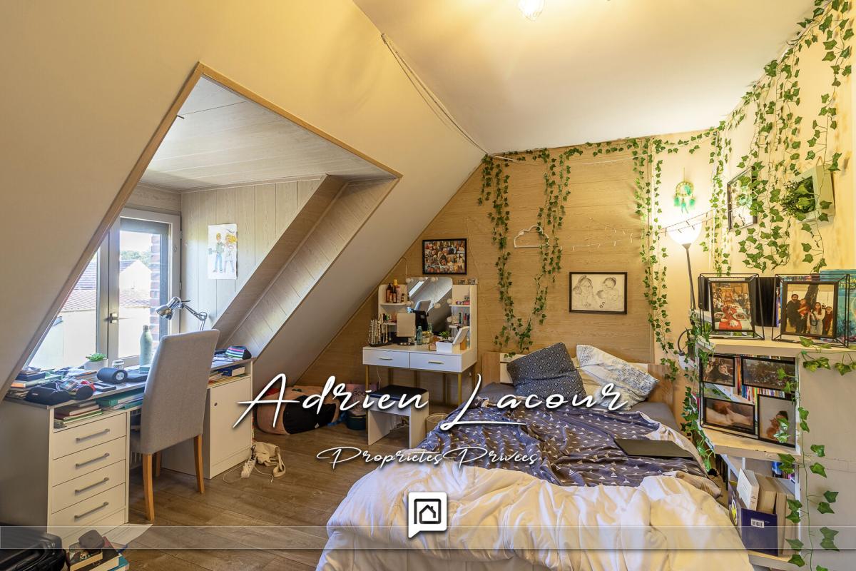 ROMORANTIN-LANTHENAY Maison Romorantin Lanthenay 8 pièce(s) 150 m2 9