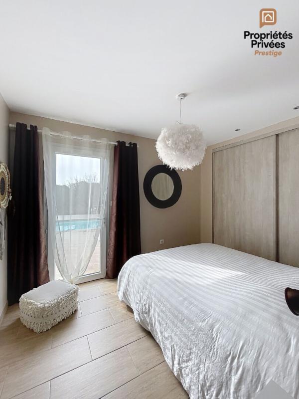 OLLIERES VUE DOMINANTE - PLAIN-PIED 200m² - PISCINE - ENVIRON 4000 m² + PARCELLE DÉTACHABLE - 25MIN AIX 16