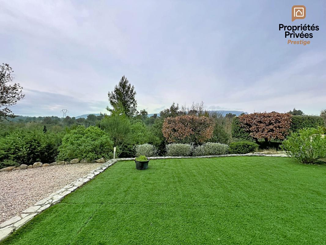 OLLIERES VUE DOMINANTE - PLAIN-PIED 200m² - PISCINE - ENVIRON 4000 m² + PARCELLE DÉTACHABLE - 25MIN AIX 5