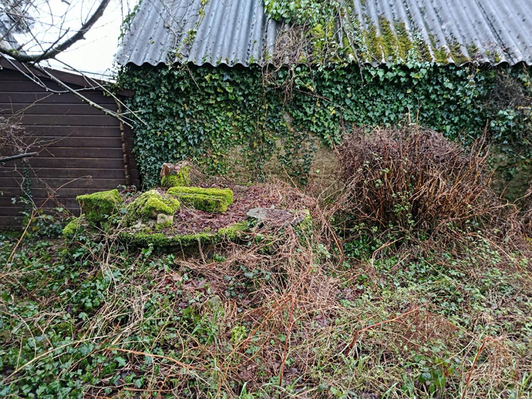 GLOMEL Maison 49 M2  2 chambres 10