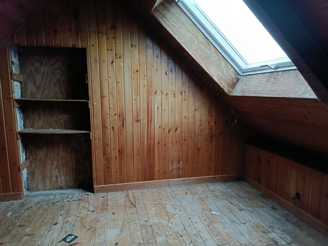 GLOMEL Maison 49 M2  2 chambres 5