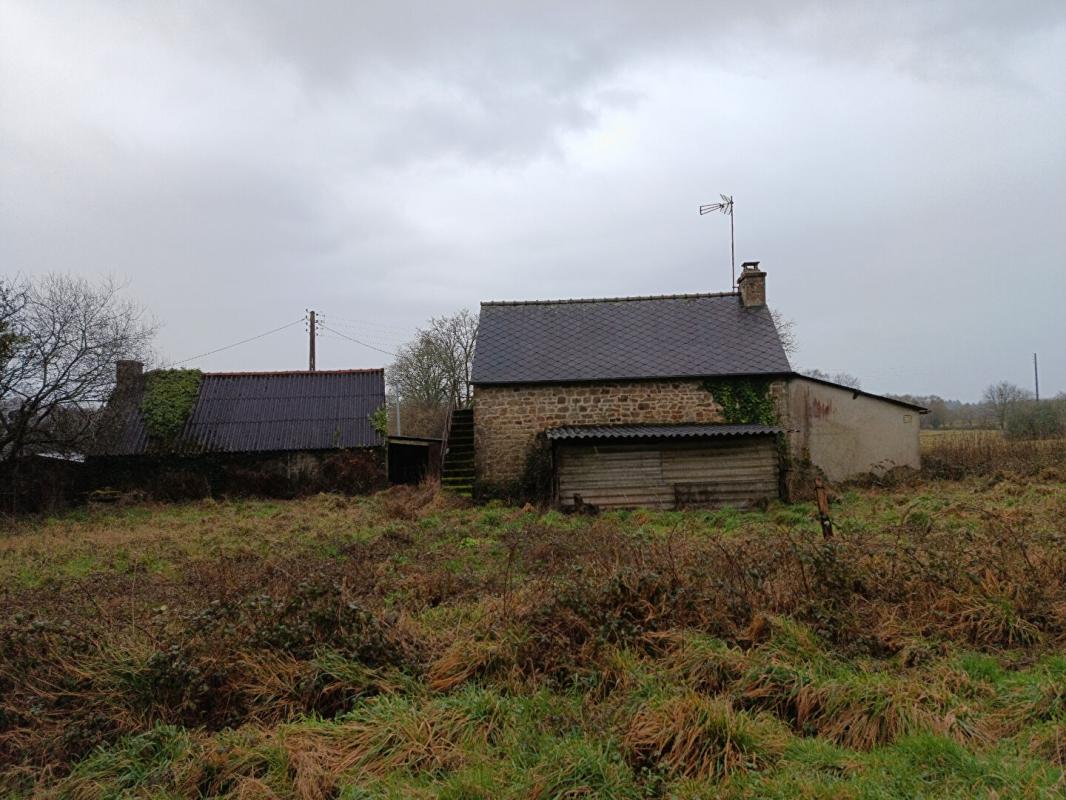 GLOMEL Maison 49 M2  2 chambres 9