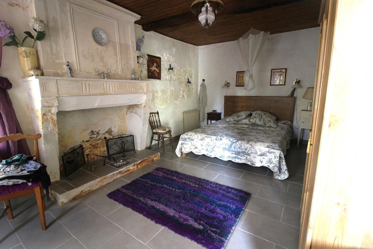 SAINT-PALAIS-DE-PHIOLIN PONS - Maison de village à Saint Palais De Phiolin 17800 11