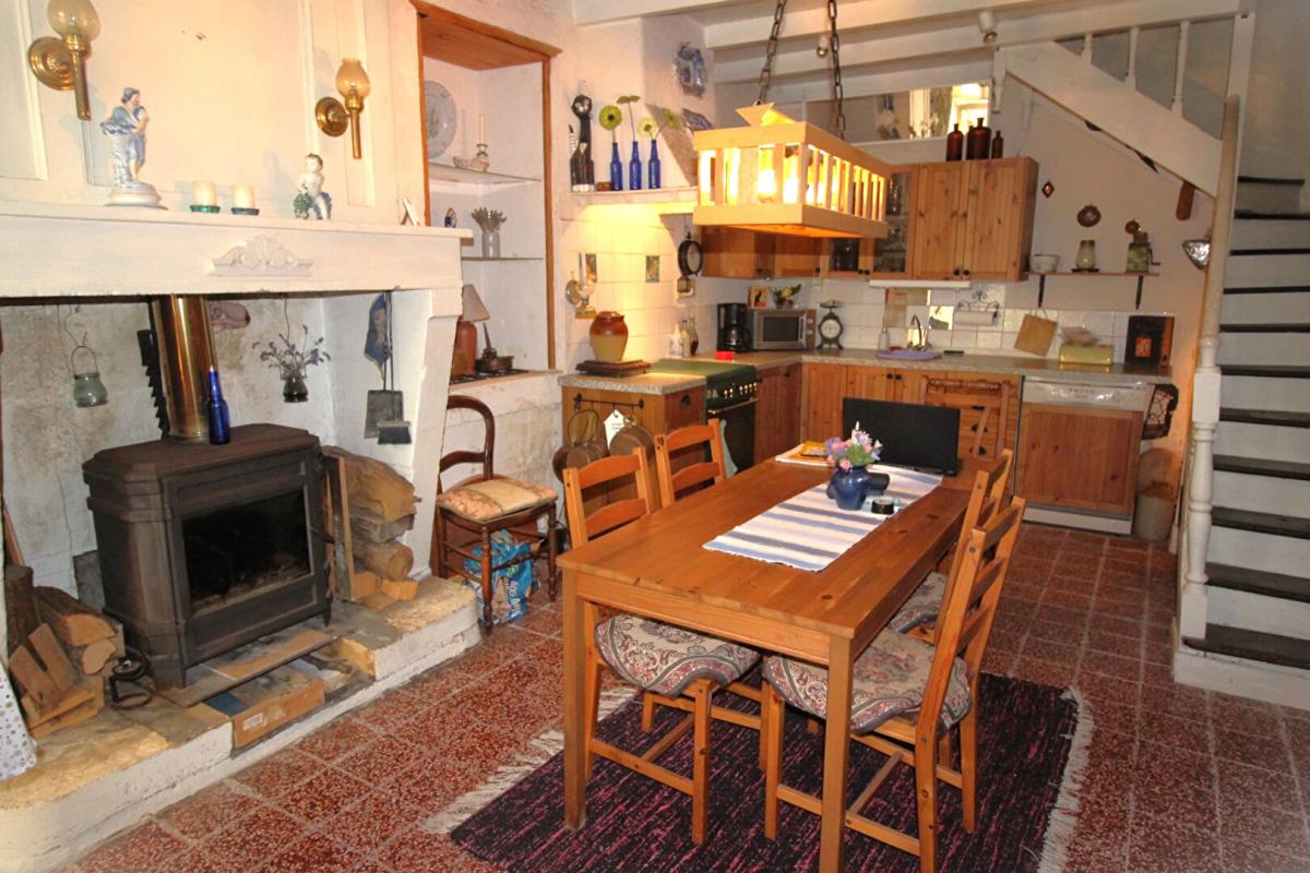 SAINT-PALAIS-DE-PHIOLIN PONS - Maison de village à Saint Palais De Phiolin 17800 8