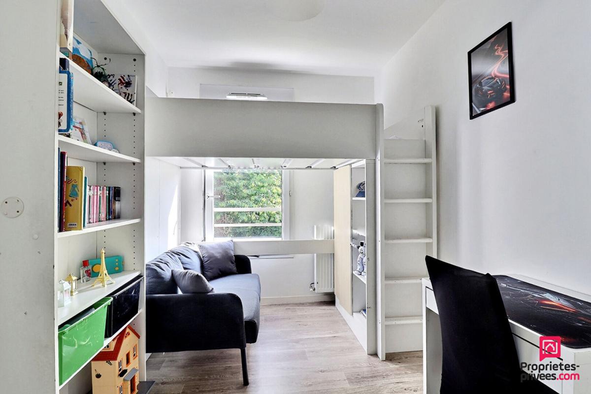 SAINTE-GENEVIEVE-DES-BOIS Un vrai cocon familial à Sainte-Geneviève-des-Bois Maison de 5 pièces 10