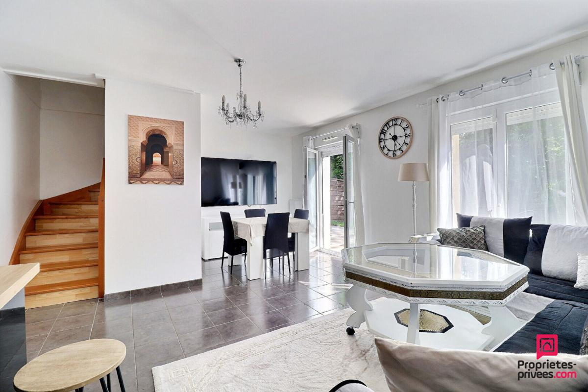 SAINTE-GENEVIEVE-DES-BOIS Un vrai cocon familial à Sainte-Geneviève-des-Bois Maison de 5 pièces 3