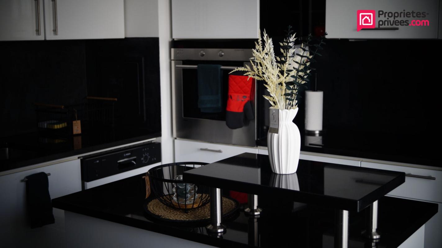 CORBEIL-ESSONNES Appartement 3 pièces meublé neuf et ses 3 balcons 2