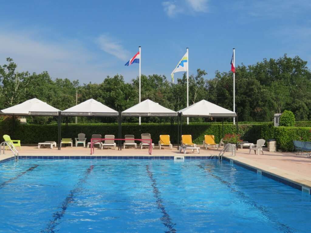 MEJANNES-LE-CLAP Bungalow 3 chambres dans un cadre de verdure et avec vue dégagée 14