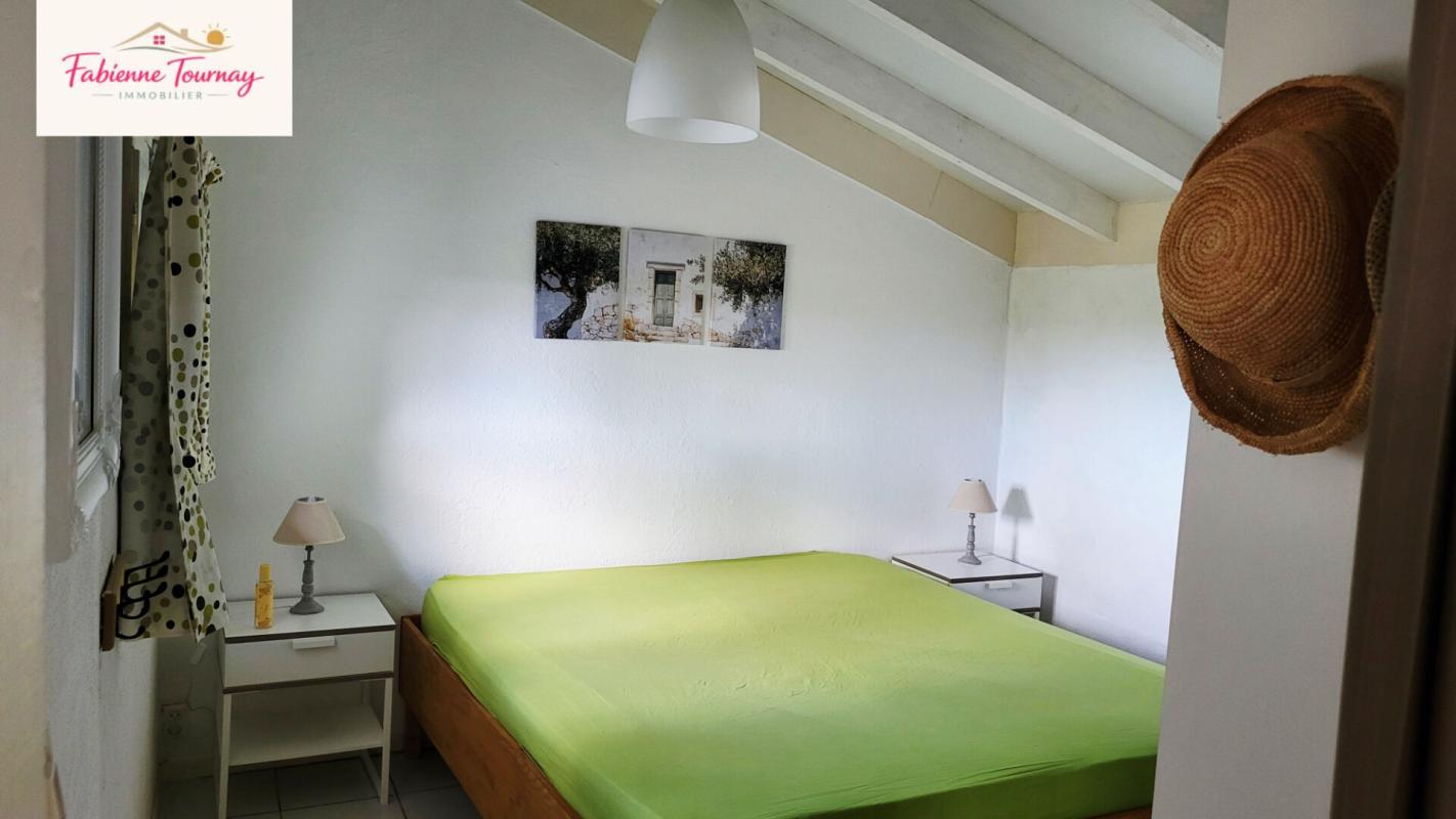 MEJANNES-LE-CLAP Bungalow 3 chambres dans un cadre de verdure et avec vue dégagée 6