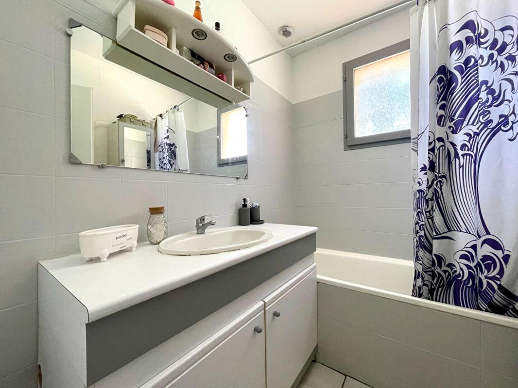 PESSAC Maison Pessac Magonty 6 pièce(s) 106 m2 + piscine 15