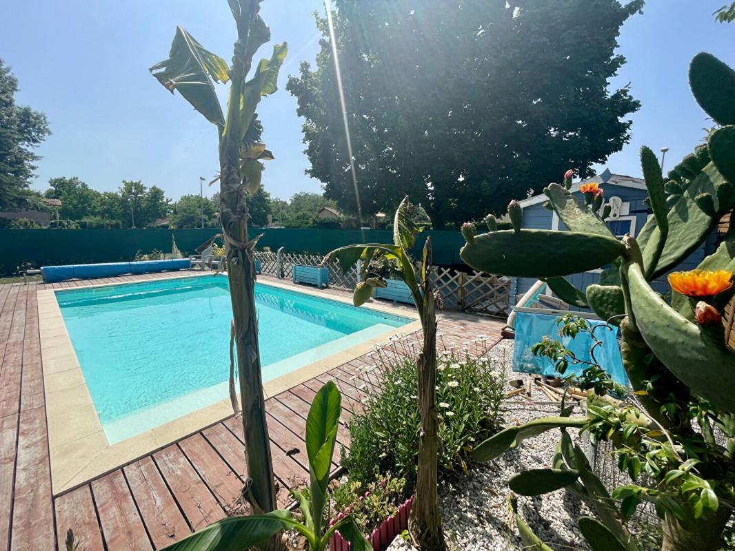 PESSAC Maison Pessac Magonty 6 pièce(s) 106 m2 + piscine 3