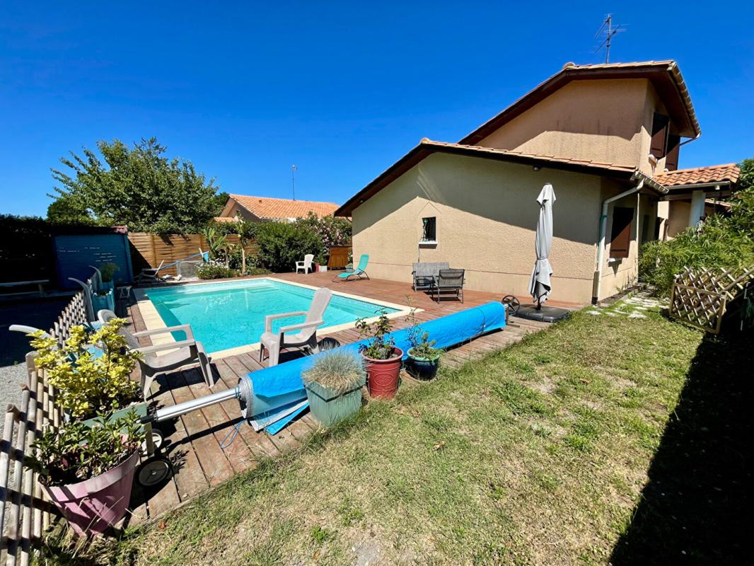 PESSAC Maison Pessac Magonty 6 pièce(s) 106 m2 + piscine 4