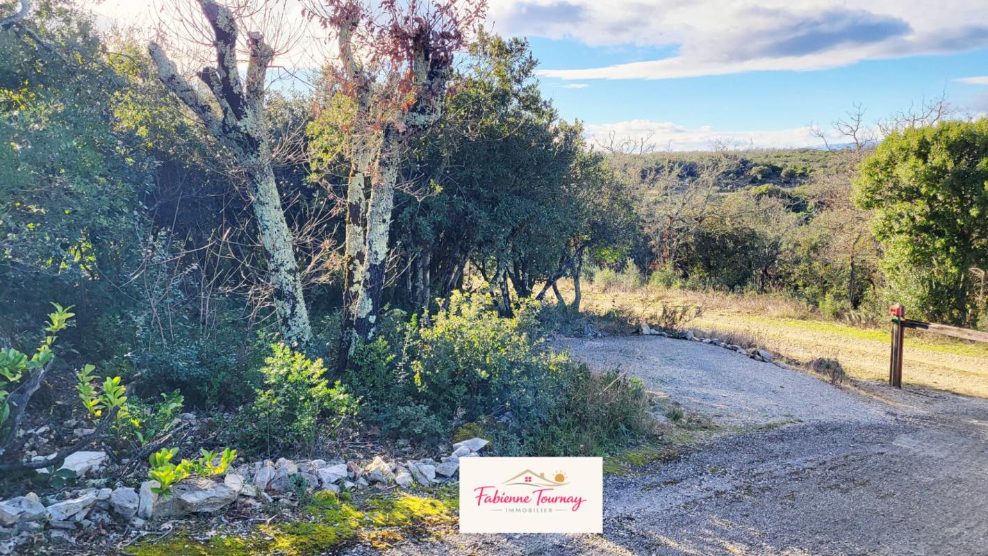 MEJANNES-LE-CLAP Elégant bungalow avec vue, calme et nature 11