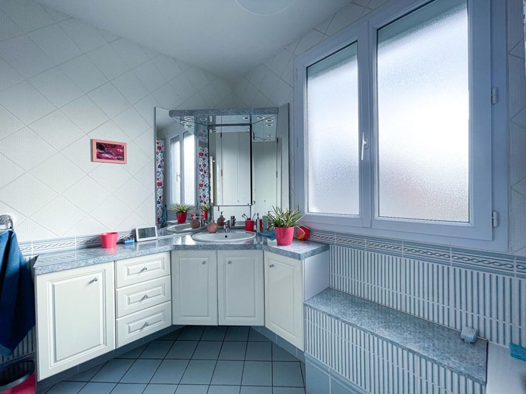 SOTTEVILLE-LES-ROUEN Appartement 6 pièces, 136 m² 17