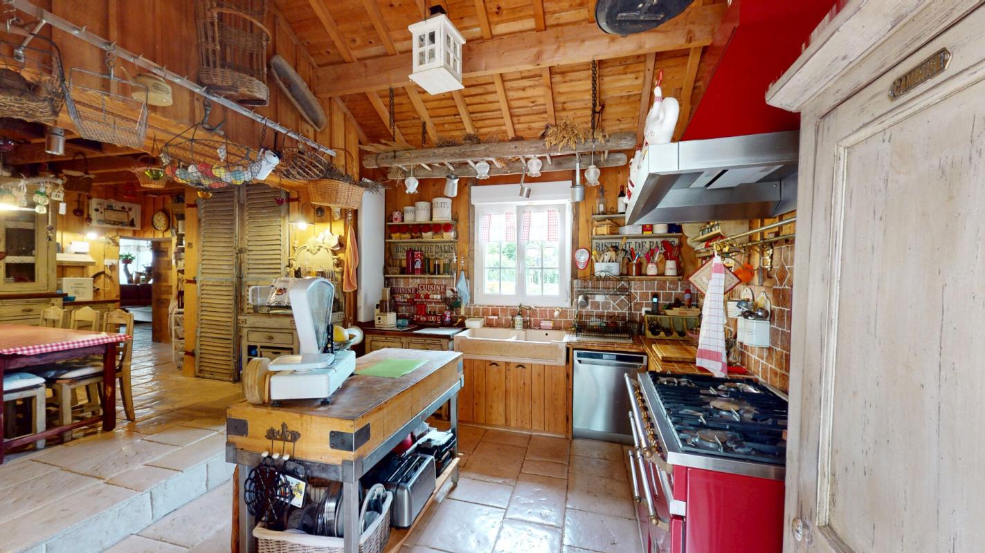 REBAIS MAISON ATYPIQUE COUP DE COEUR 230 M2 PRIX 398000 13