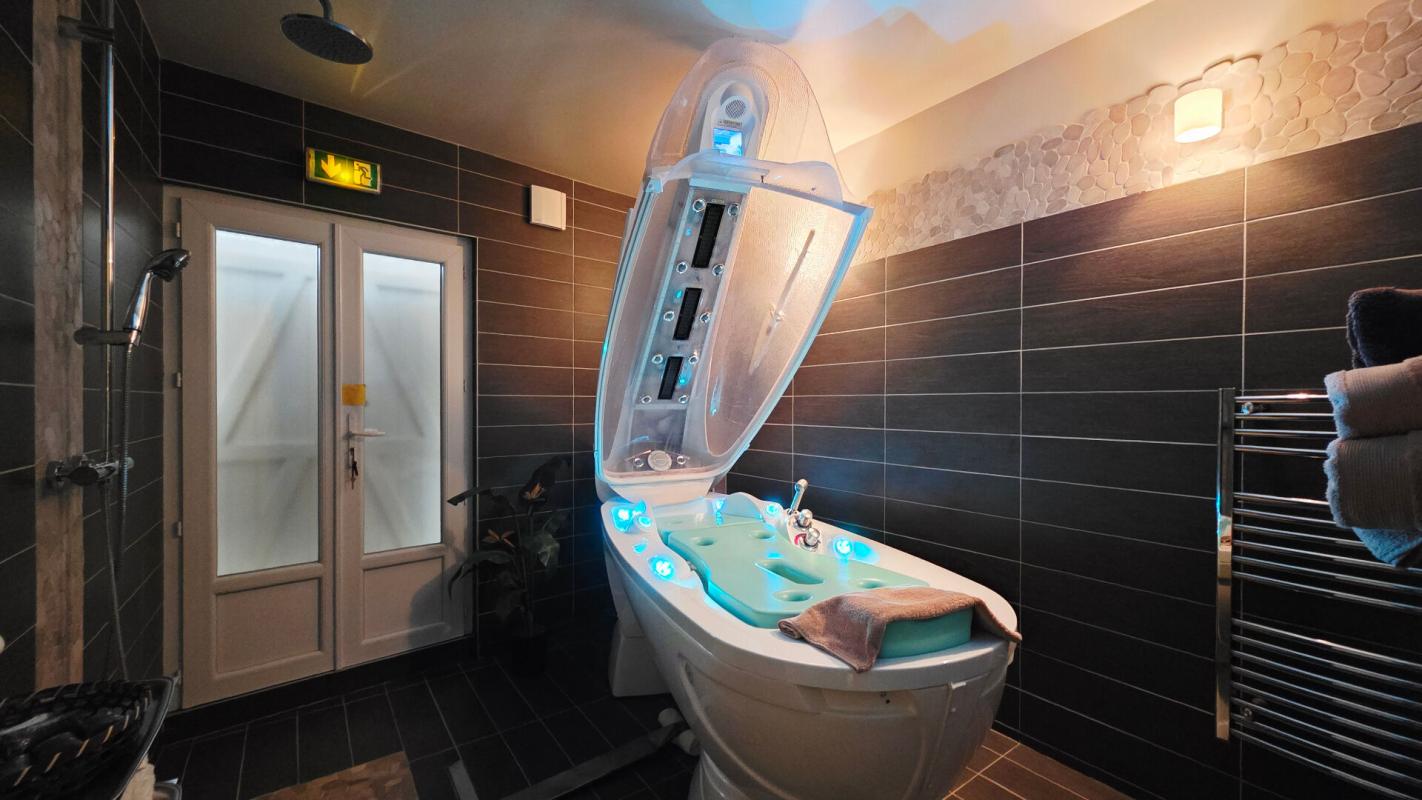 BOURGES BOURGES - FOND DE COMMERCE SALON DE BEAUTÉ ESTHÉTIQUE 10