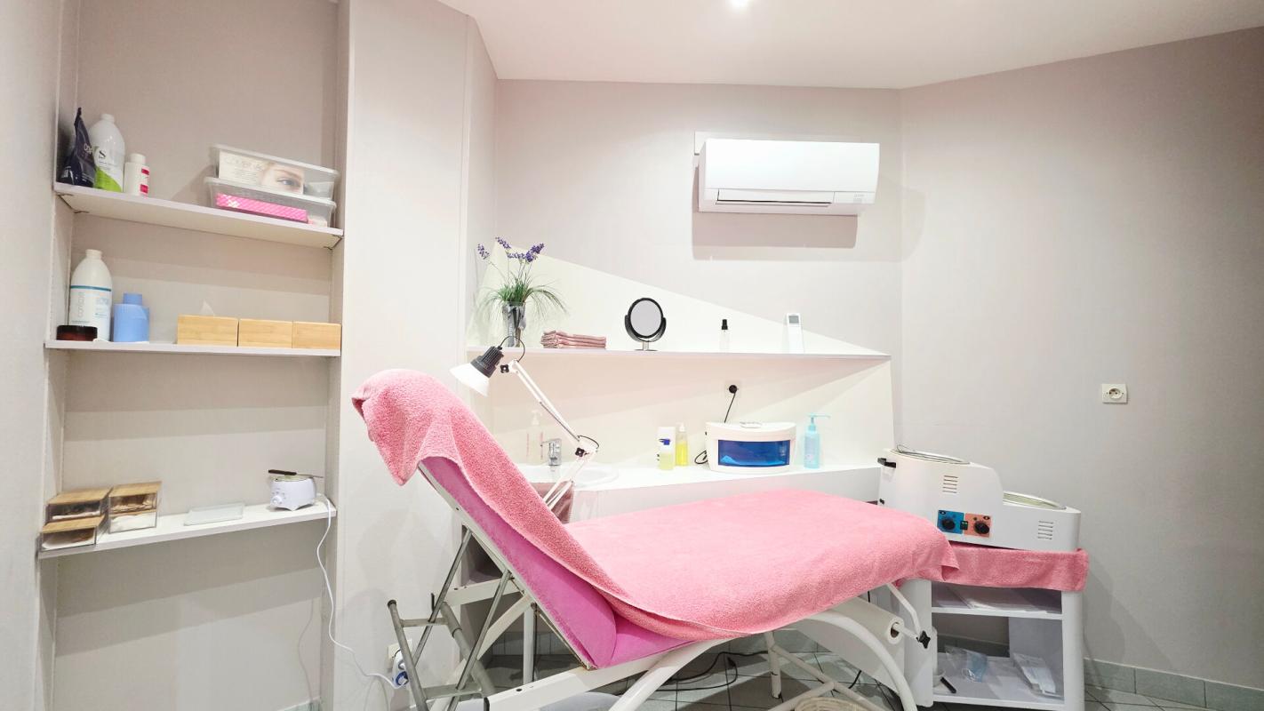 BOURGES BOURGES - FOND DE COMMERCE SALON DE BEAUTÉ ESTHÉTIQUE 8