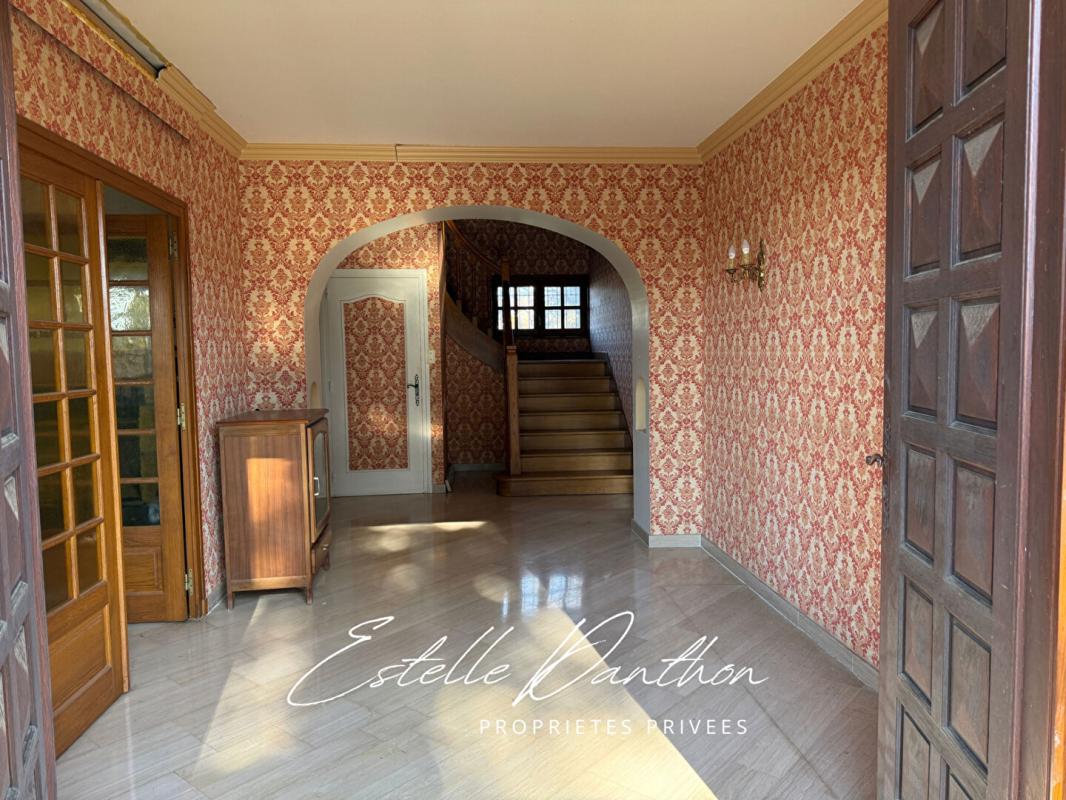 EYDOCHE Maison Eydoche 193 m2 avec terrain constructible de 5000 m2 2