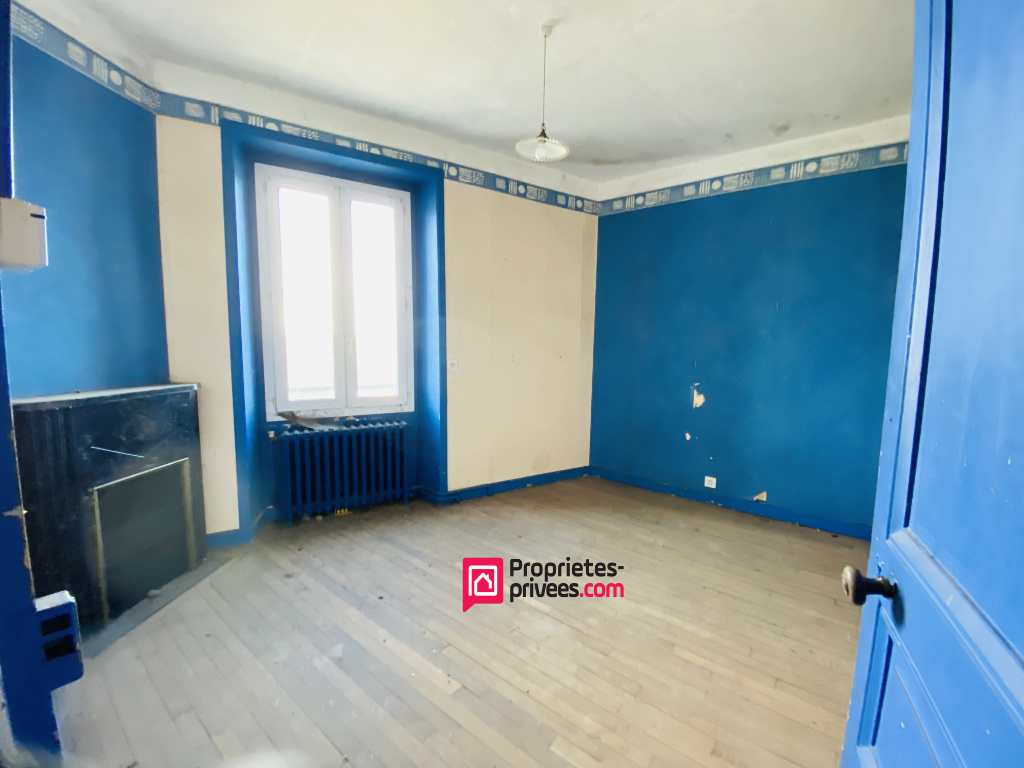 JUIGNE-DES-MOUTIERS Maison Juigne Des Moutiers 8 pièce(s) 160 m2, 5 chambres 6