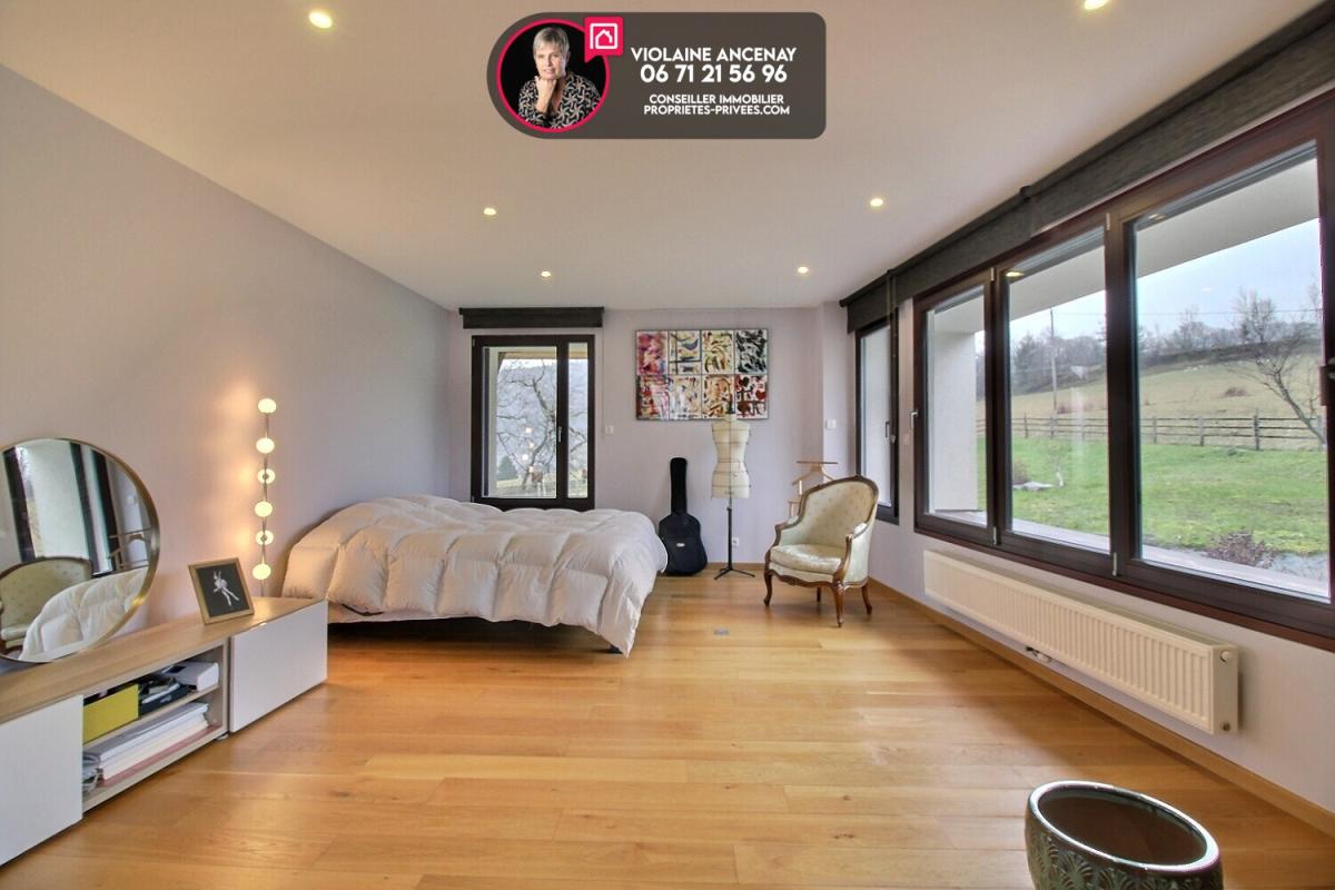 MONTAGNOLE Maison Montagnole, 320 m2 habitables 12