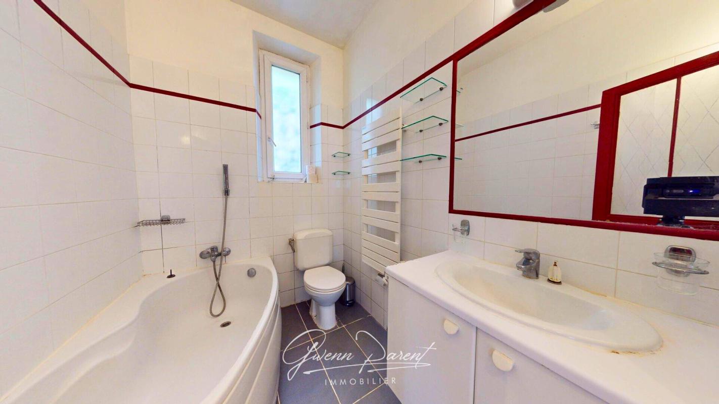 MEUDON Centre Meudon - Adresse convoitée, charme 1900 et hauteur sous plafond remarquable 11