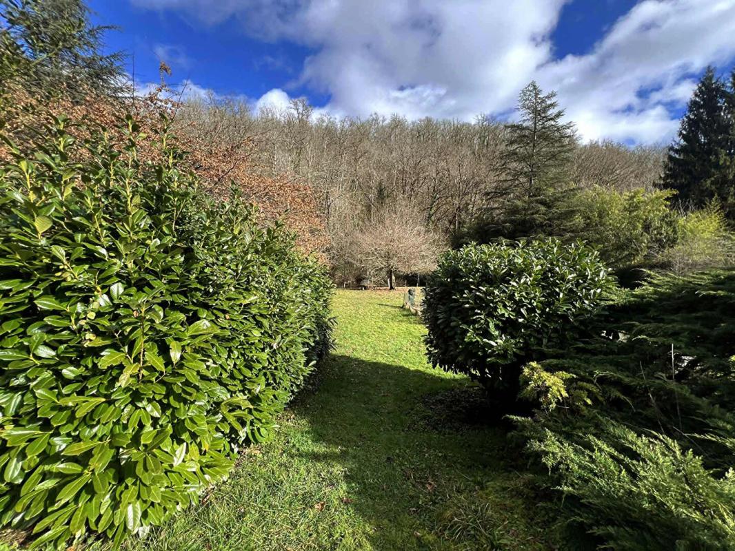 NANTHEUIL Maison Nantheuil 6 pièce(s) 100 m2 17