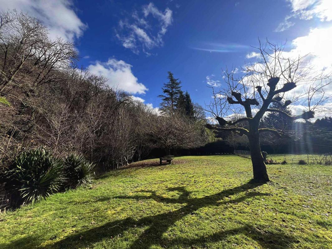 NANTHEUIL Maison Nantheuil 6 pièce(s) 100 m2 18