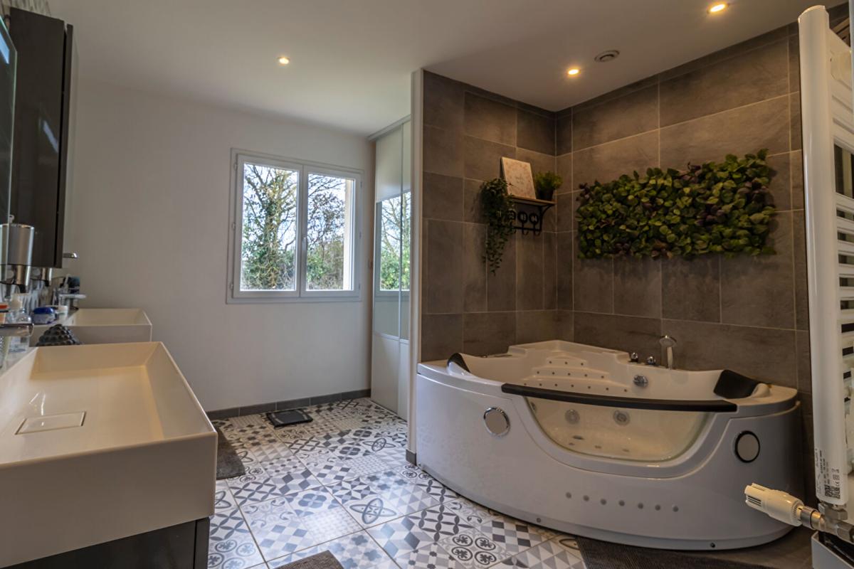 GRACAY Maison Genouilly 7 pièce(s) 162.2 m2 12