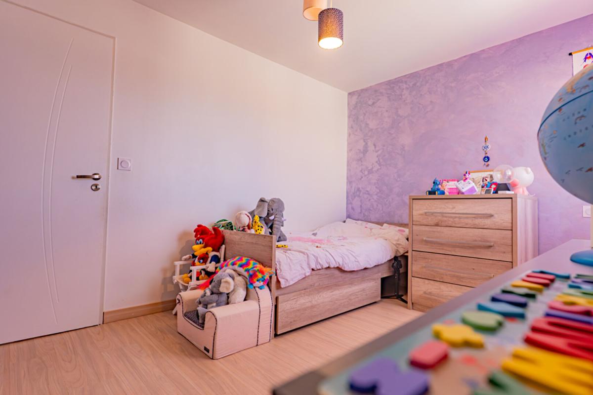 PONTEILLA Villa familiale moderne, 4 chambres, jardin, garage et piscine 14