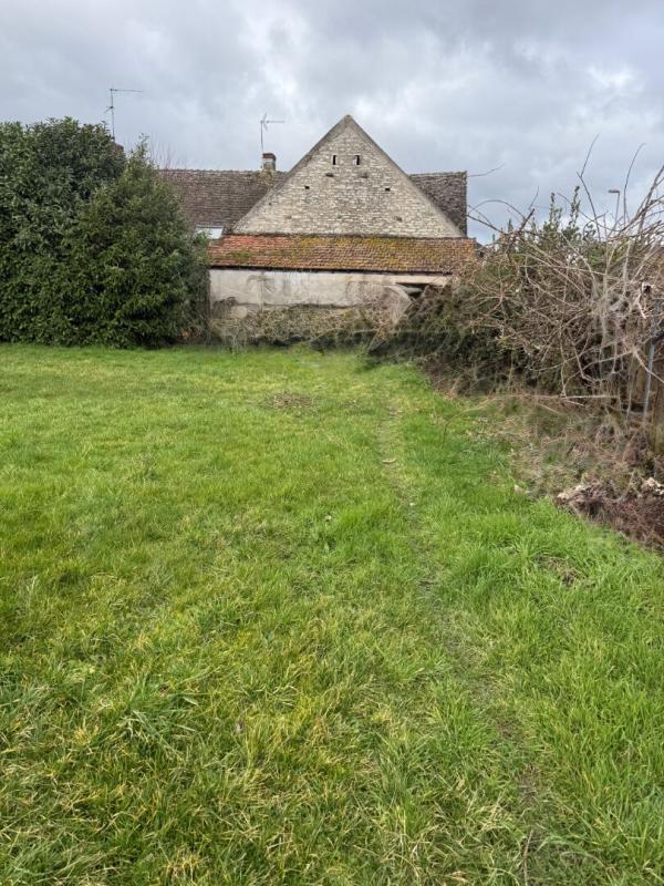 SAINT-MARCEL terrain à construire tout clôturé de 740 m² 8